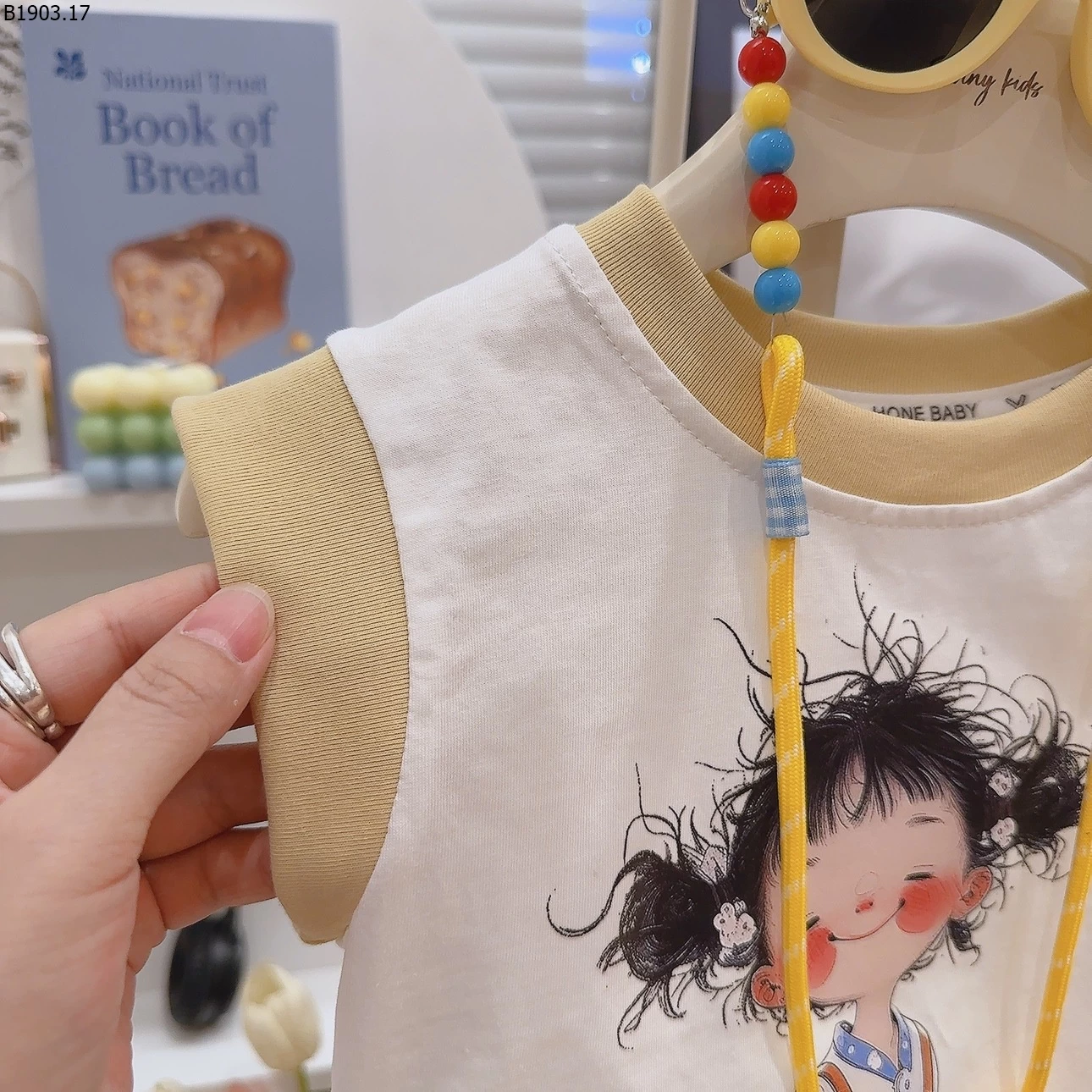 Bộ áo và quần váy bằng vải cotton nguyên chất cho bé gái giá sỉ 105k