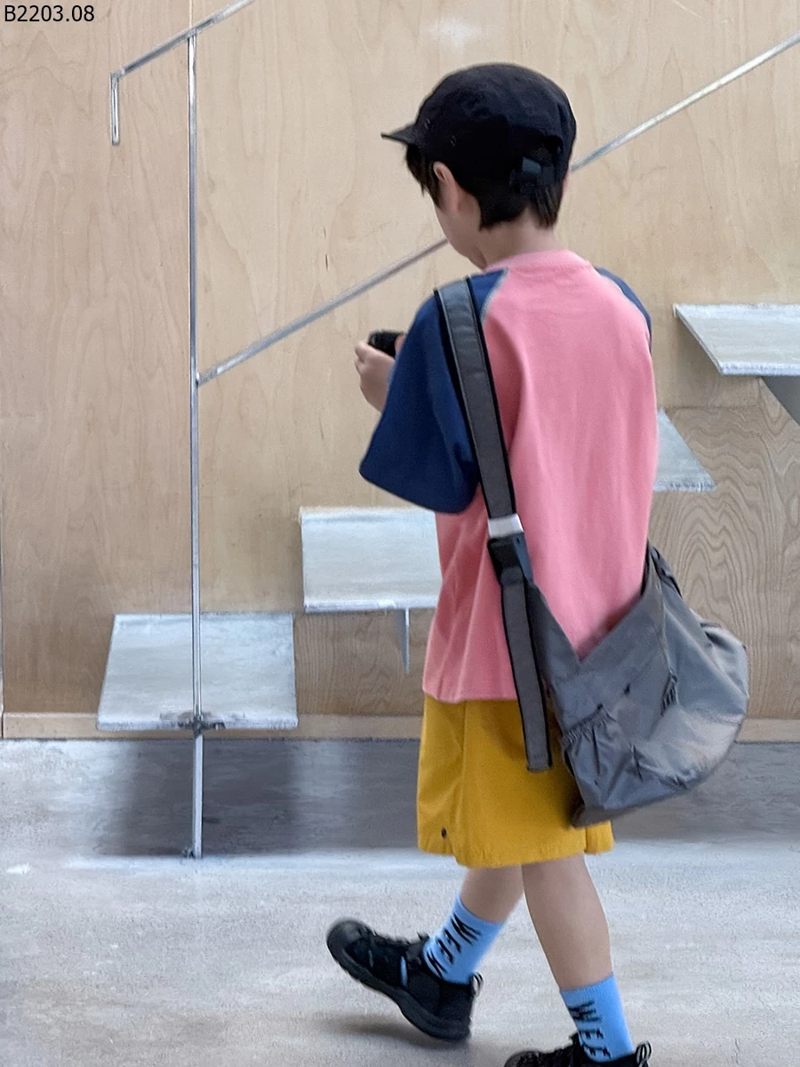 Áo thun tay raglan in chữ Elmo Baby gia si sz 90-150--- G.i.á 112k sz 160--- G.i.á 123k