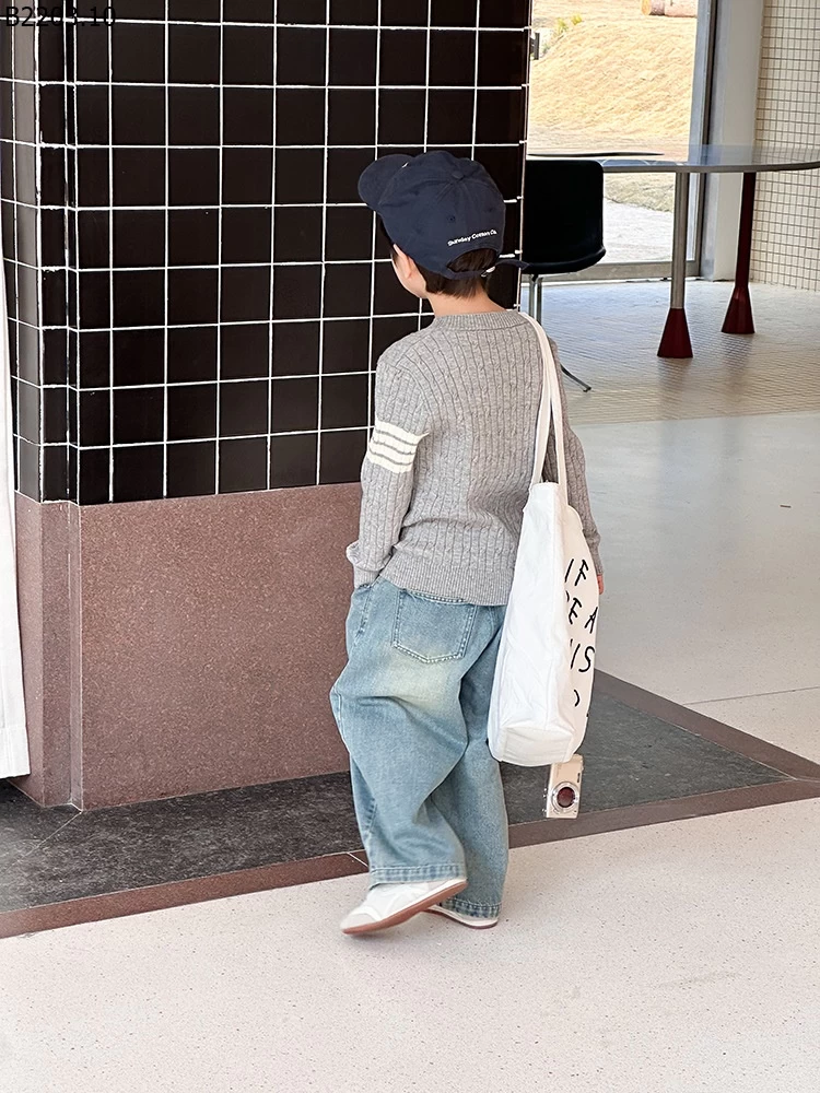 Quần jeans cotton mài kiểu retro cho trẻ Elmo Baby gia si sz 90-150--- G.i.á 195k sz 160--- G.i.á 210k