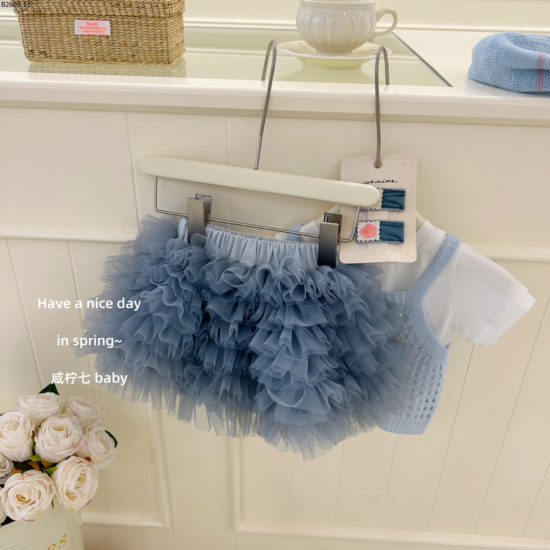 SÉT VÁY TUTU XANH 3 CHI TIẾT sỉ áo trắng: 95k áo 2 dây: 133k chân váy: 170k