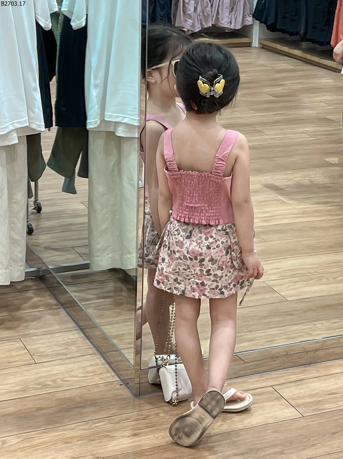 SET 2 DÂY HOA CHO BÉ GÁI gia si áo : 155k quần : 158k