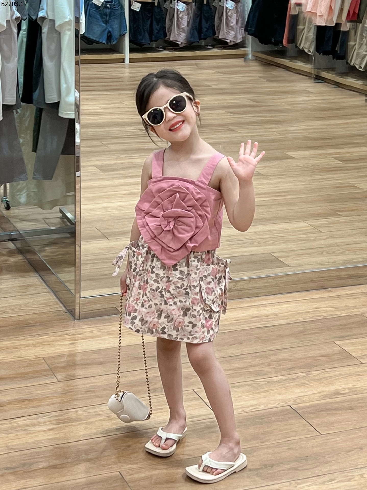 SET 2 DÂY HOA CHO BÉ GÁI gia si áo : 155k quần : 158k