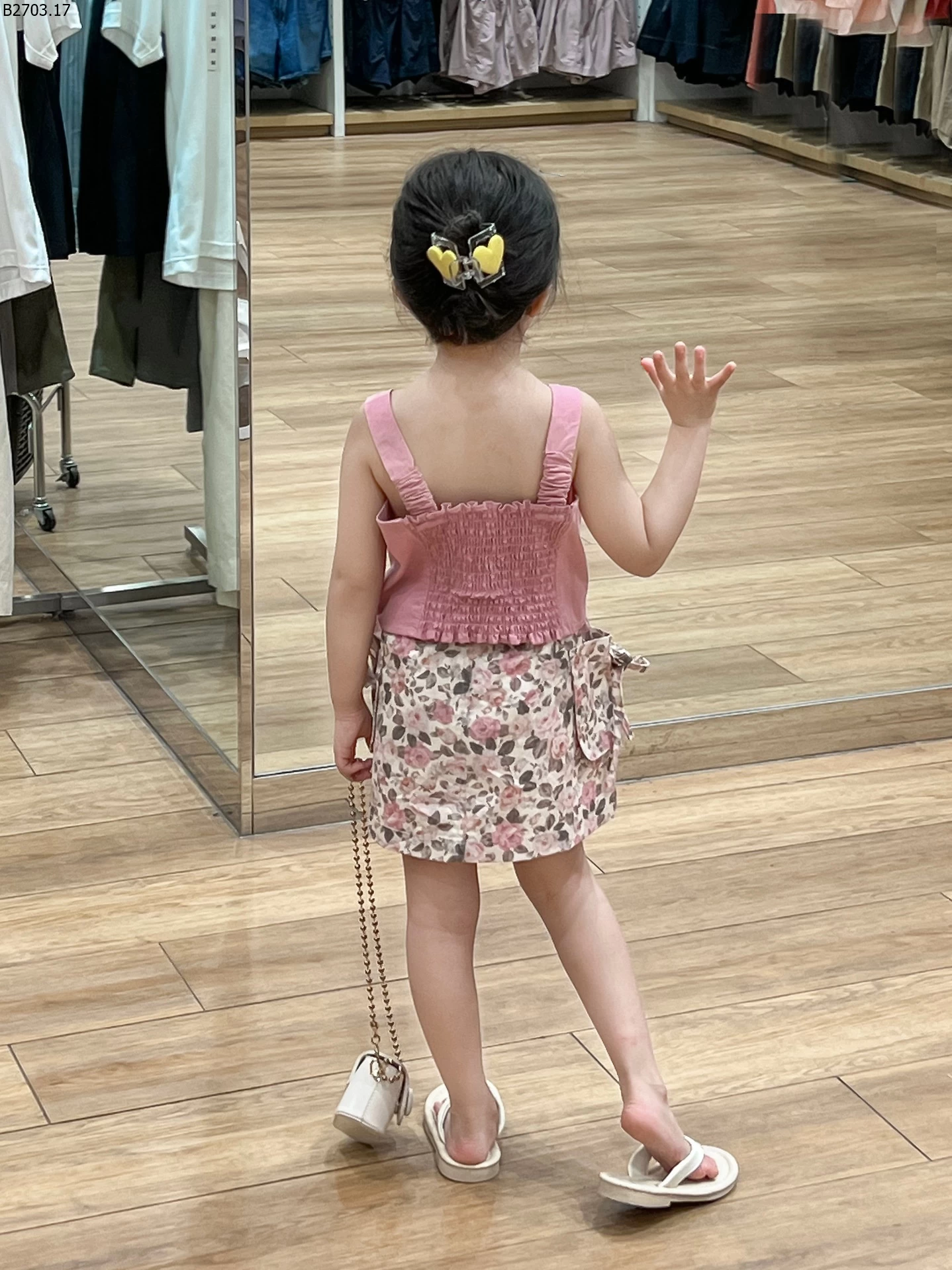 SET 2 DÂY HOA CHO BÉ GÁI gia si áo : 155k quần : 158k