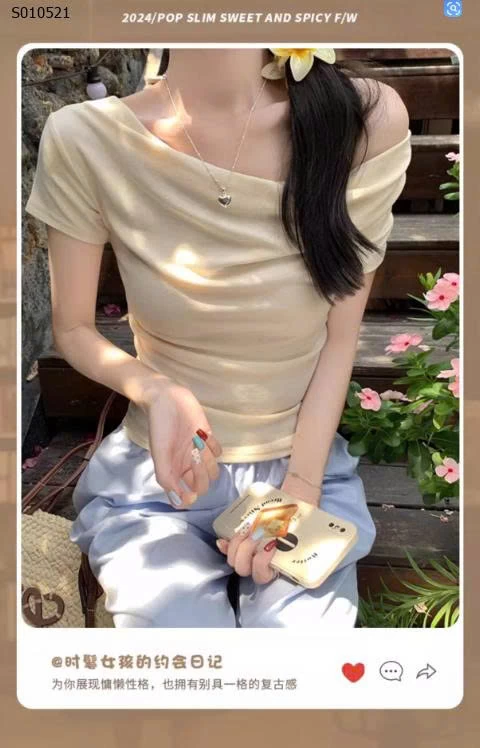 Áo cổ đổ tay lỡ nữ - 155,000