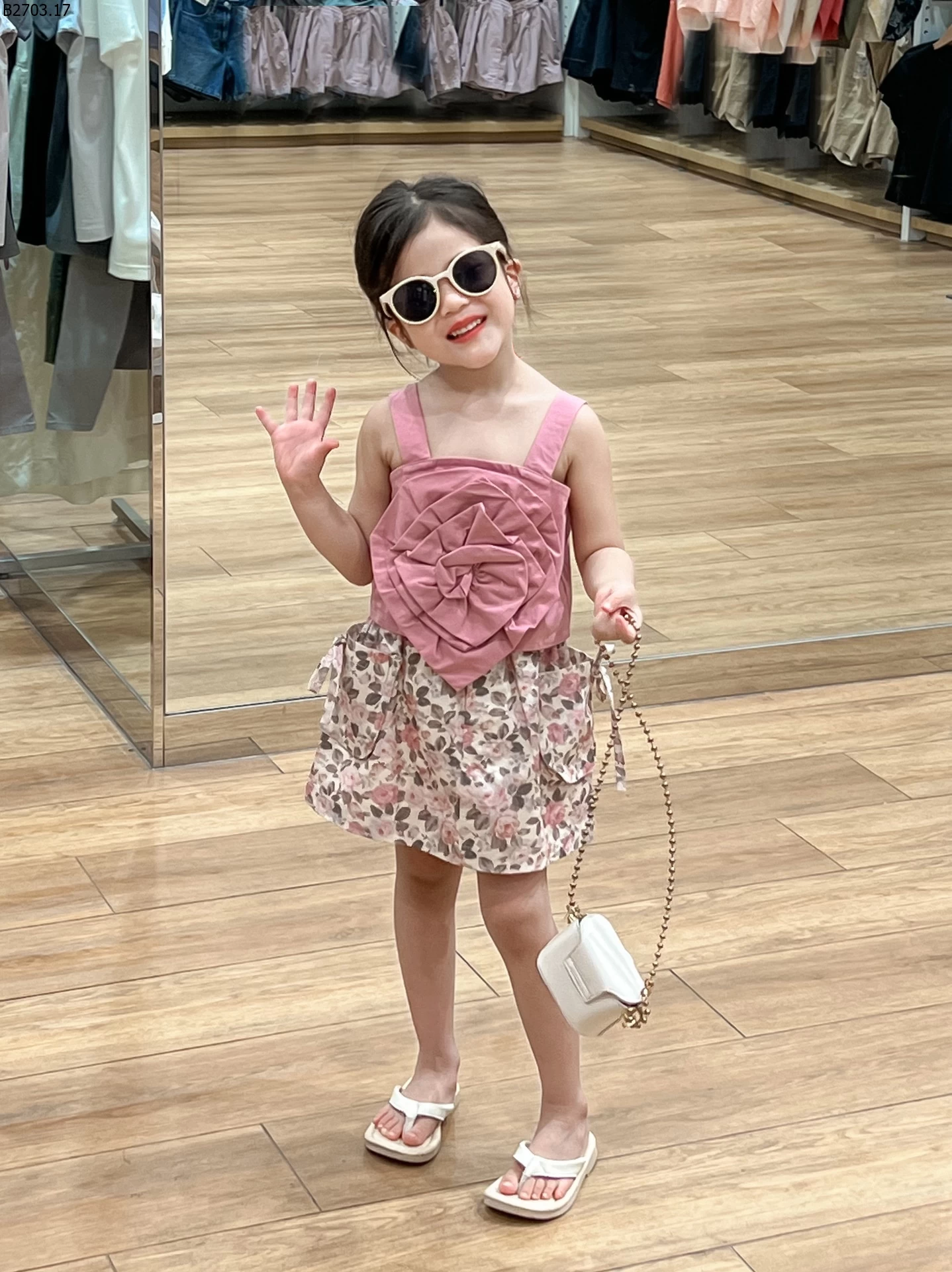 SET 2 DÂY HOA CHO BÉ GÁI gia si áo : 155k quần : 158k